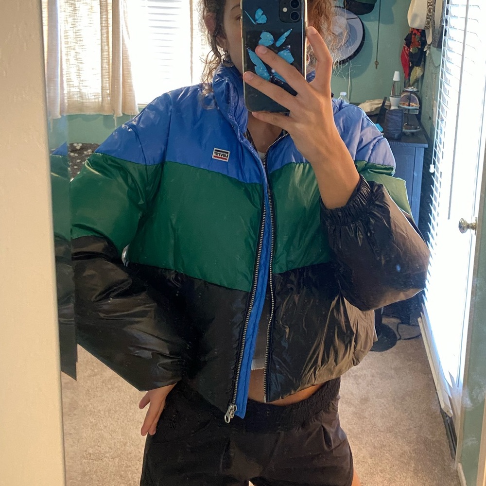 Levi’s tri color puffer down jacket